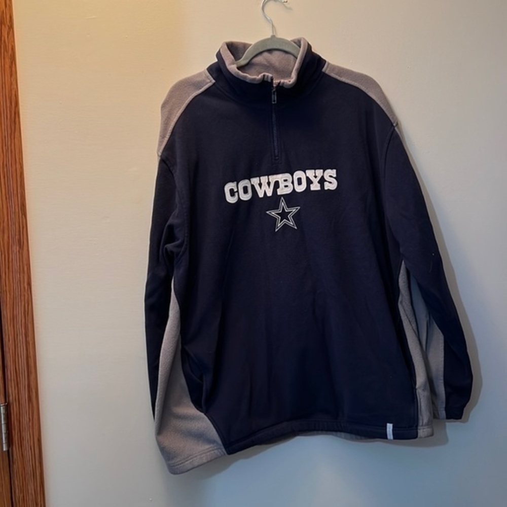 Reebok size extra large, Cowboys, blue, and grayfleece pull over